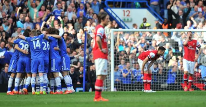 Los jugadores del Chelsea celebra su sexto gol ante el Arsenal.