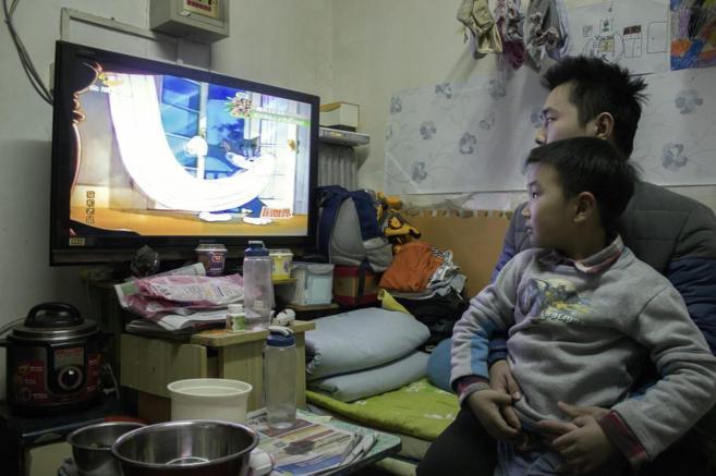 Ma Xiaofeng, un inmigrante de Anhui, en una infravivienda de Pekín.