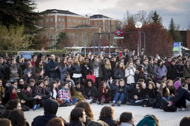 Concentracin de estudiantes en la Ciudad Universitaria de Madrid,...