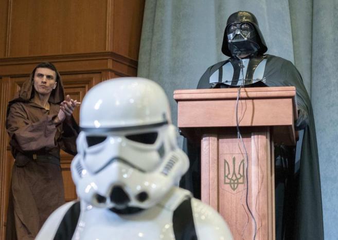 El candidato del Partido de Internet de Ucrania, Darth Vader.