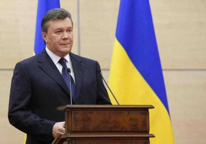 El depuesto presidente ucraniano Viktor Yanukovich en una rueda de...