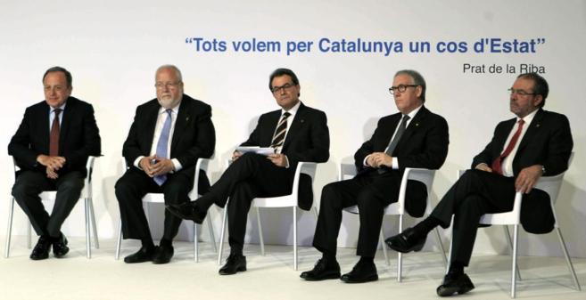 Poblet ayer junto al presidente de la Generalitat, Artur Mas y a los...
