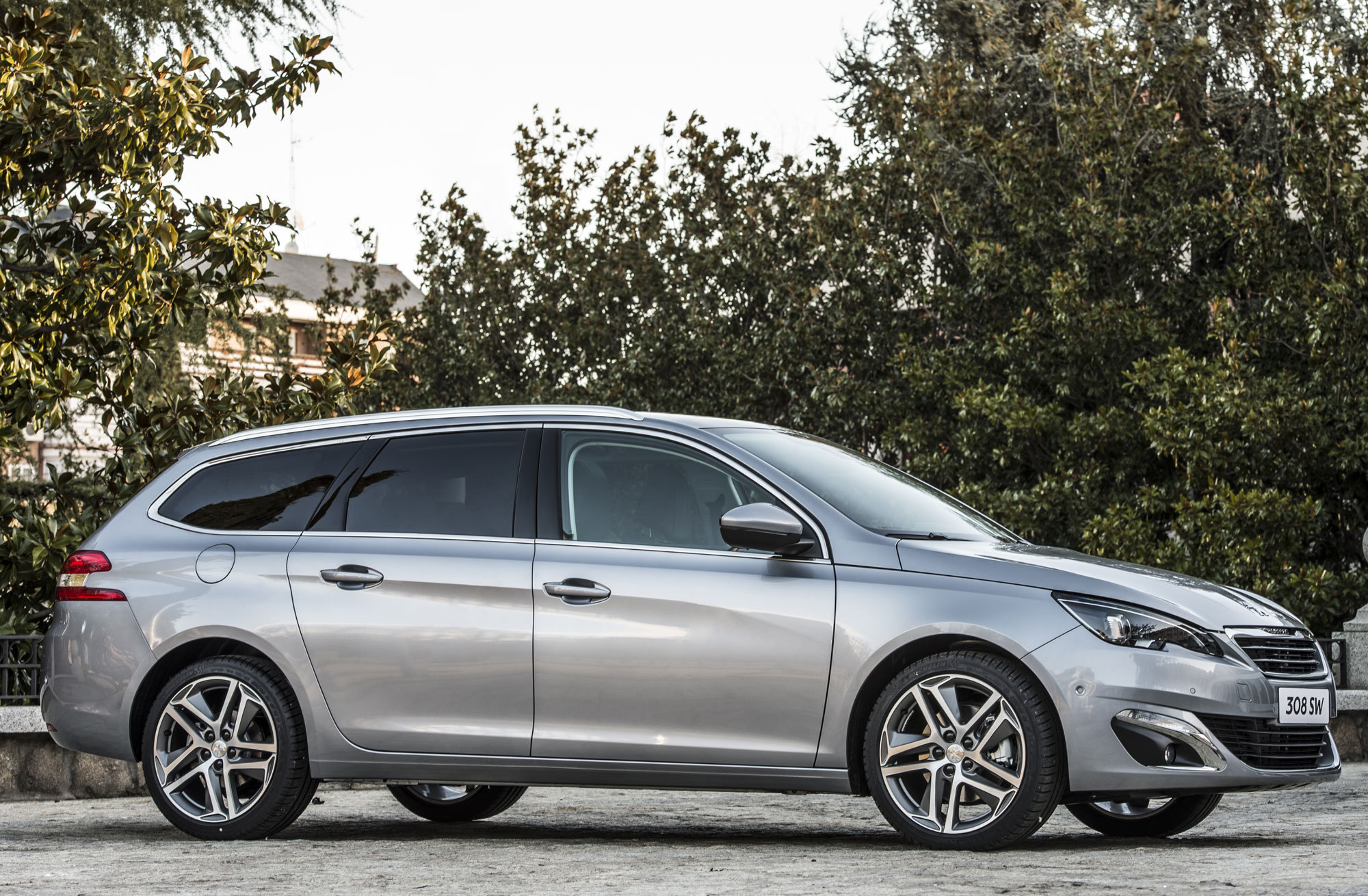 peugeot-sw-308-la-familia-es-la-familia-foto-1-de-2-motor-el-mundo