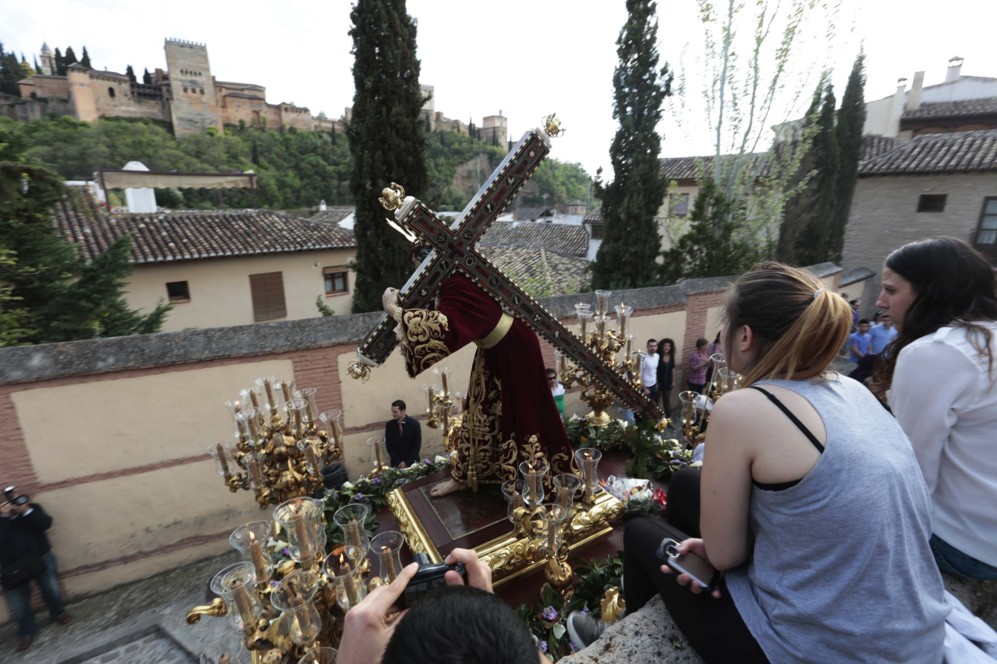 Hermandad del Santo Via Crucis de Granada.