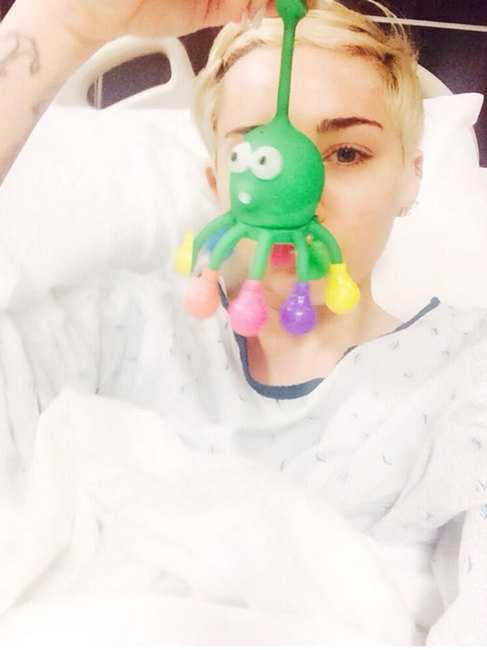 Miley, en el hospital.