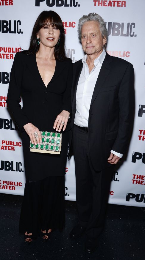 Catherine Zeta-Jones y Michael Douglas, anoche.
