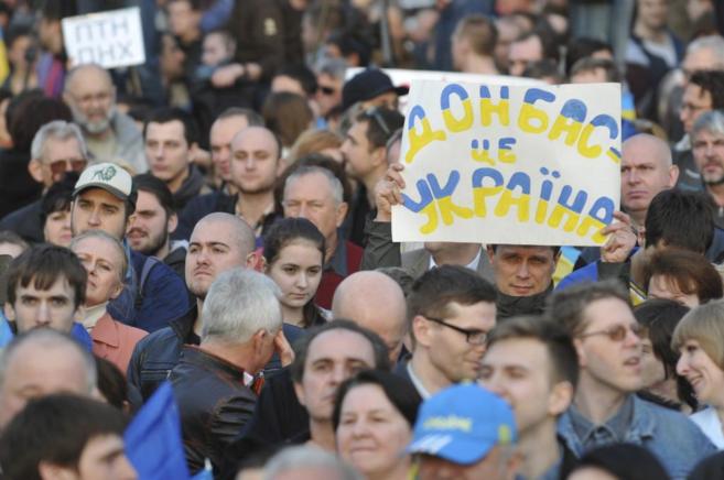 Manifestacin a favor del gobierno de Kiev en Donetsk (Este de...