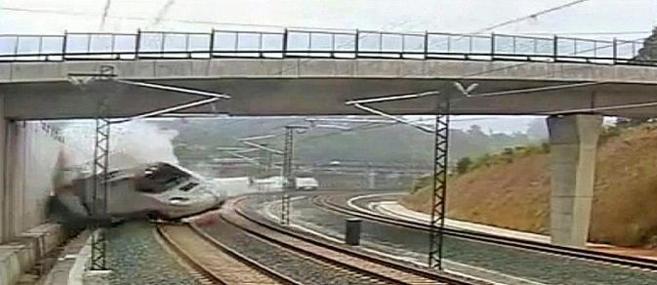 Tren Alvia que cubra la ruta entre Madrid y Ferrol descarrilando ya...