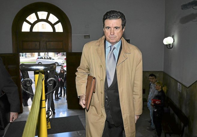 Jaume Matas entrando a los Juzgados de Palma.