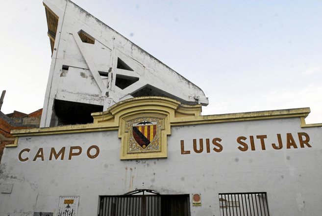 Imagen de la fachada del viejo estadio del Real Mallorca.