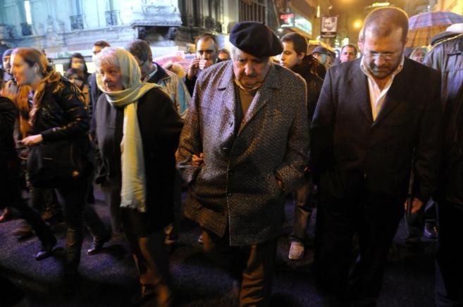 El presidente uruguayo, Jos Mujica, en una marcha contra los...