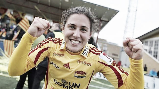 Verónica Boquete celebra un gol con su actual equipo, el Tyresö FF...