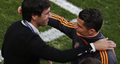Abrazo entre Cristiano Ronaldo y Ral en la vspera de la final.