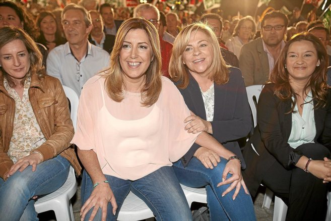 Susana Daz y Elena Valenciano en el mitin de cierre de campaa de...