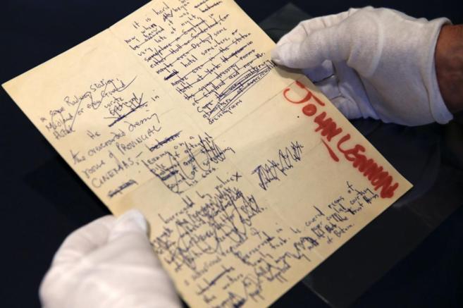 Uno de los manuscritos de John Lennon que se subastarn