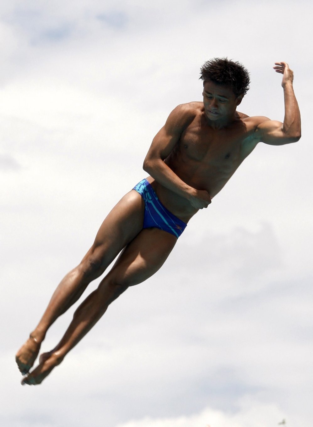 Ian Matos. El saltador de trampoln brasileo Ian Matos (24) sali...