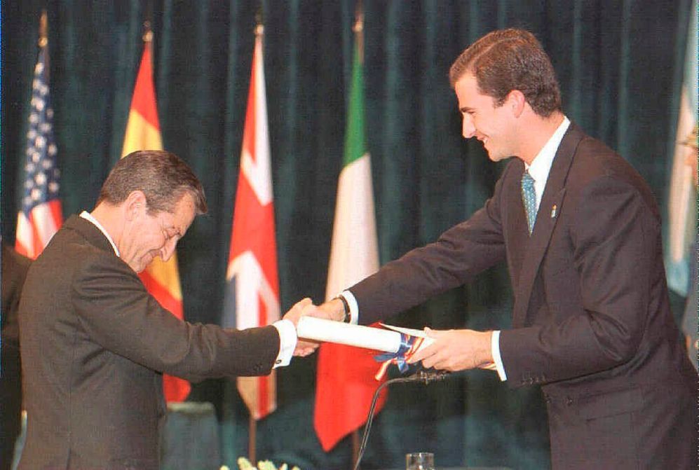 09/11/1996. Entrega del Premio Prncipe de Asturias de la Concordia a...