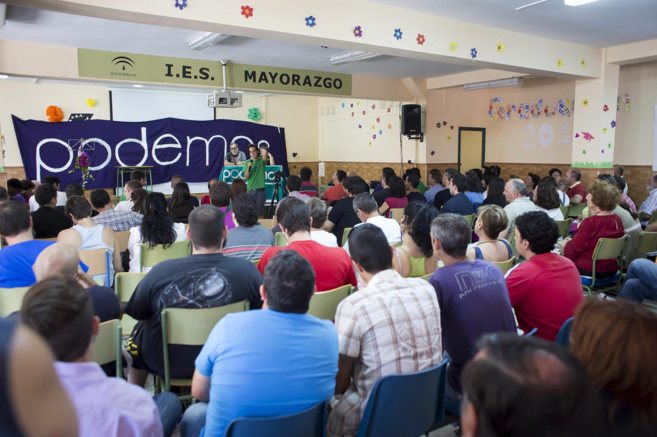 Asamblea regional de Podemos en el IES Mayorazgo de Mlaga.