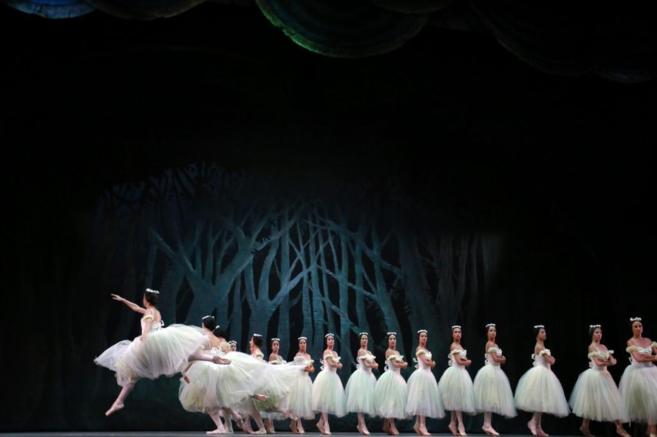 Bailarines del Ballet Nacional de Cuba, ensayan en el Centro de Bellas...