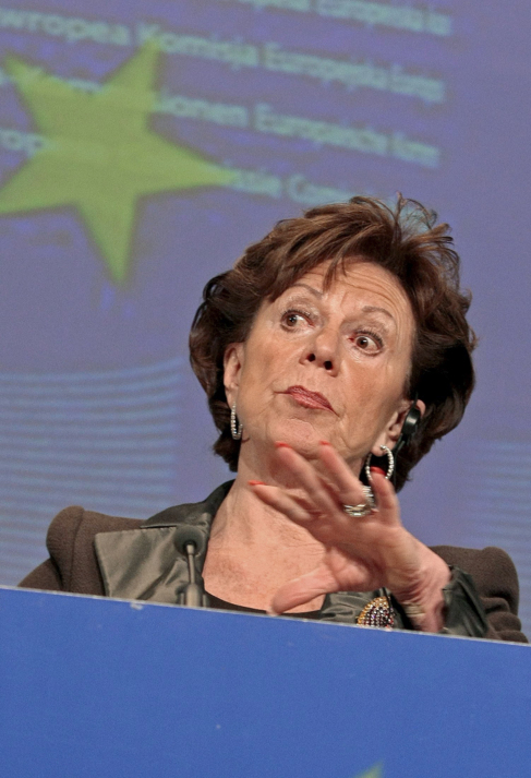 La comisaria europea Nelie Kroes.