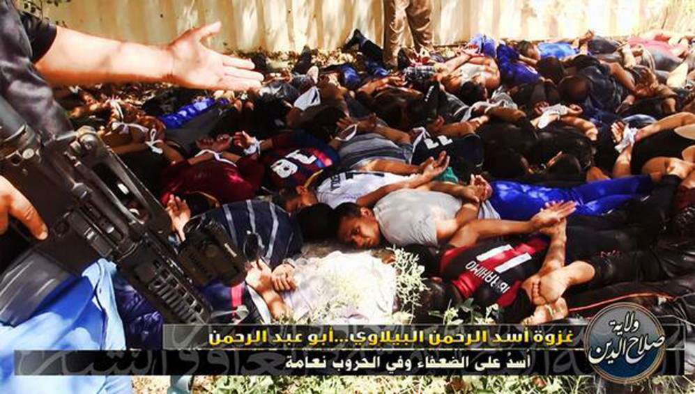 Miembros de las Fuerzas de Seguridad iraques capturados por el ISIS,...