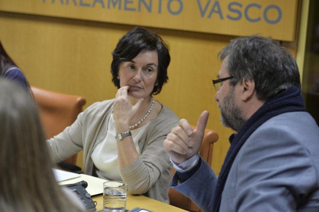 Maite Iturbe en una comparecencia en el Parlamento Vasco.