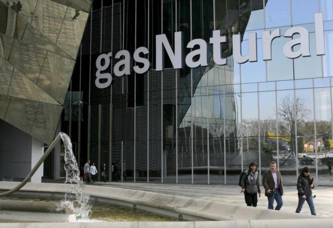 Fachada de la sede de Gas Natural en Barcelona