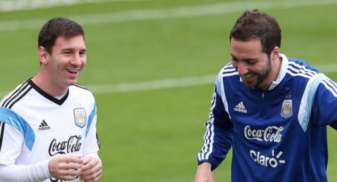 Messi e Higuan en un entrenamiento de la 'albiceleste'.