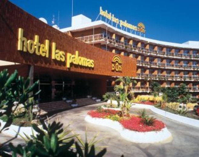 Fachada principal del hotel las Palomas de Torremolinos.