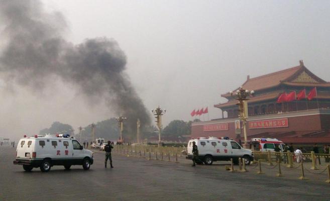 Atentado en la plaza de Tiananmen en 2013