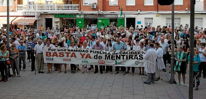 La concentracin convocada ayer en Algeciras contra los recortes del...