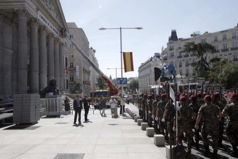 El desfile militar lo presenciarn las principales autoridades del...