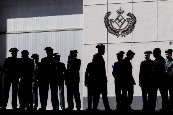 Un grupo de Guardia Civiles en una instalacin policial del Pas...