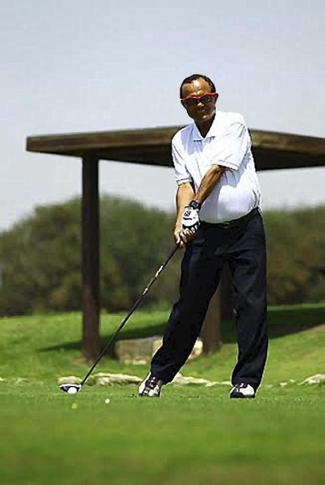 El campen mundial de golf para ciegos Zohar Sharon.