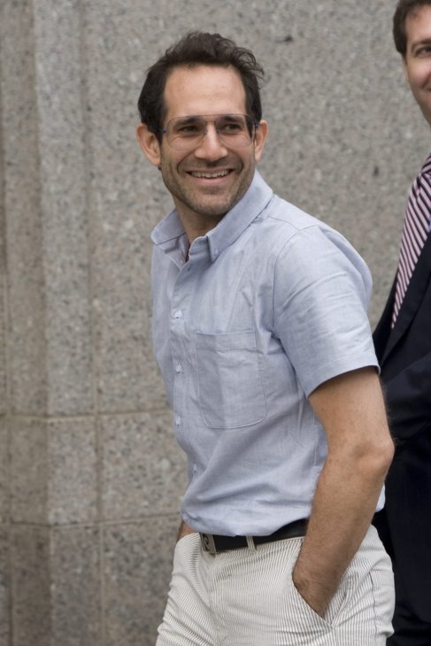 Charney, en un juicio en 2009 por usar la imagen de Woody Allen.