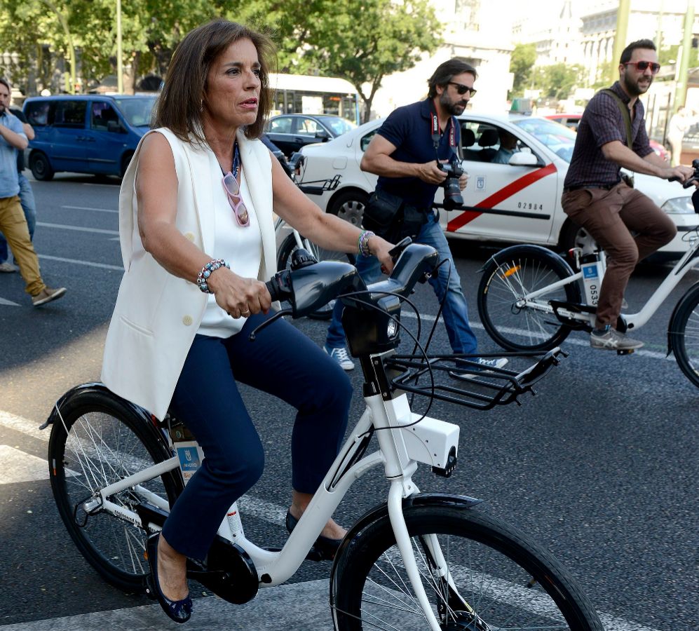 La alcaldesa de Madrid, Ana Botella, ha inaugurado este lunes el...