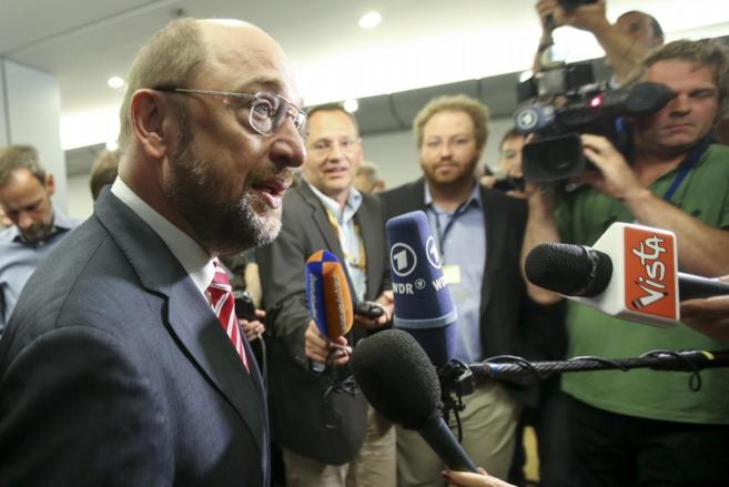 El presidente del grupo socialista, Martin Schulz, a su llegada a la...