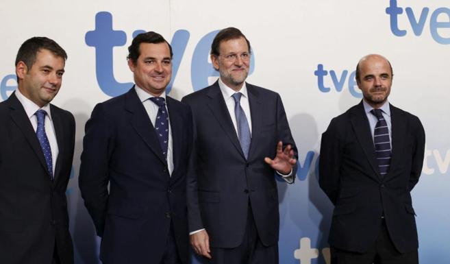 Ignacio Corrales, a la derecha, junto a Mariano Rajoy, Leopoldo...