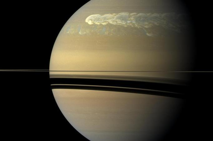 Esta tormenta gigante en Saturno fue un hecho inesperado que sirvi a...