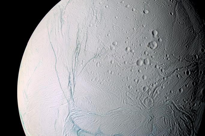 Las marcas de la luna Encelado ayudan a conocer cmo se ha formado su...
