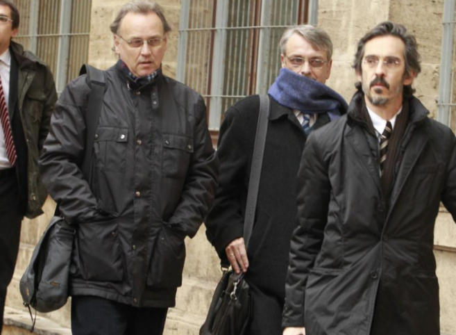 Los Hermanos Marco y Miguel Tejeiro a su llegada a los juzgados de...