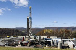 Pozo de perforacin de  gas mediante 'fracking' en EEUU.