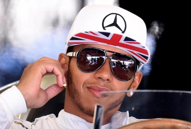 Lewis Hamilton durante los libres en el circuito de Silverstone.
