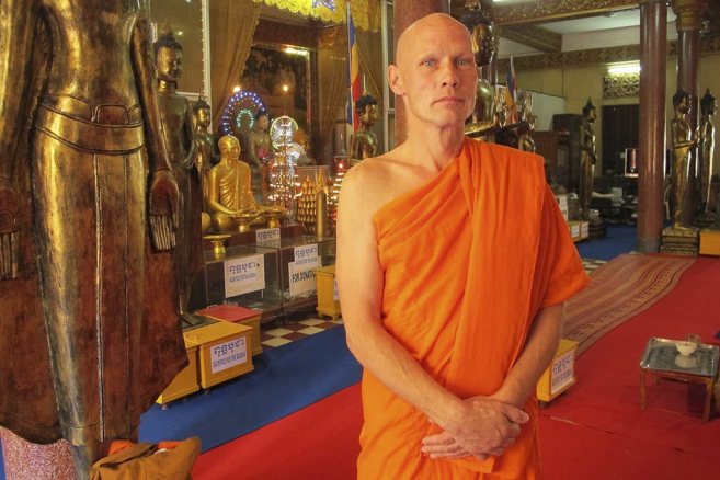 El monje budista y ex soldado alemn Ingo Hoffmann, en un templo de...