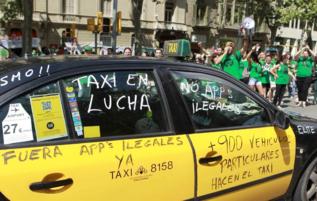 Protesta de los taxistas de Barcelona contra el intrusismo.