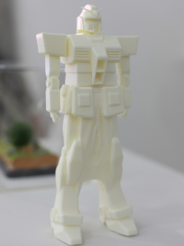 Prototipo de un robot construido a travs de de una impresora 3D que...