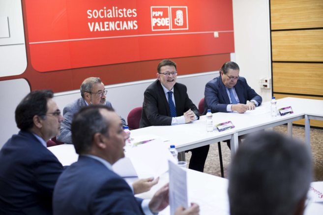 El secretario general del PSPV, Ximo Puig, ayer, durante su reunin...