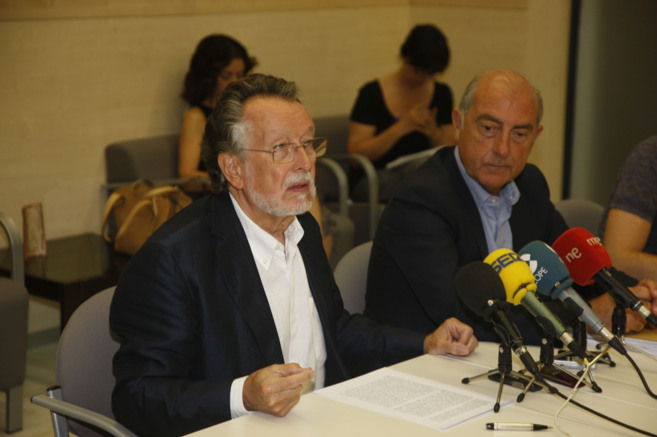 El vicealcalde Alfonso Grau junto a Alfonso Novo, concejal de...
