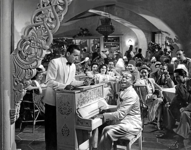 Fotograma de la pelcula 'Casablanca', con Humphrey Bogart  y Dooley...