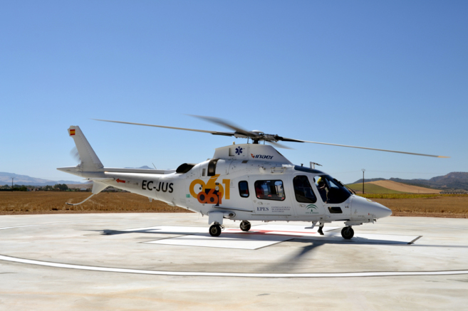 Helicptero del 061 en la nueva infraestructura.